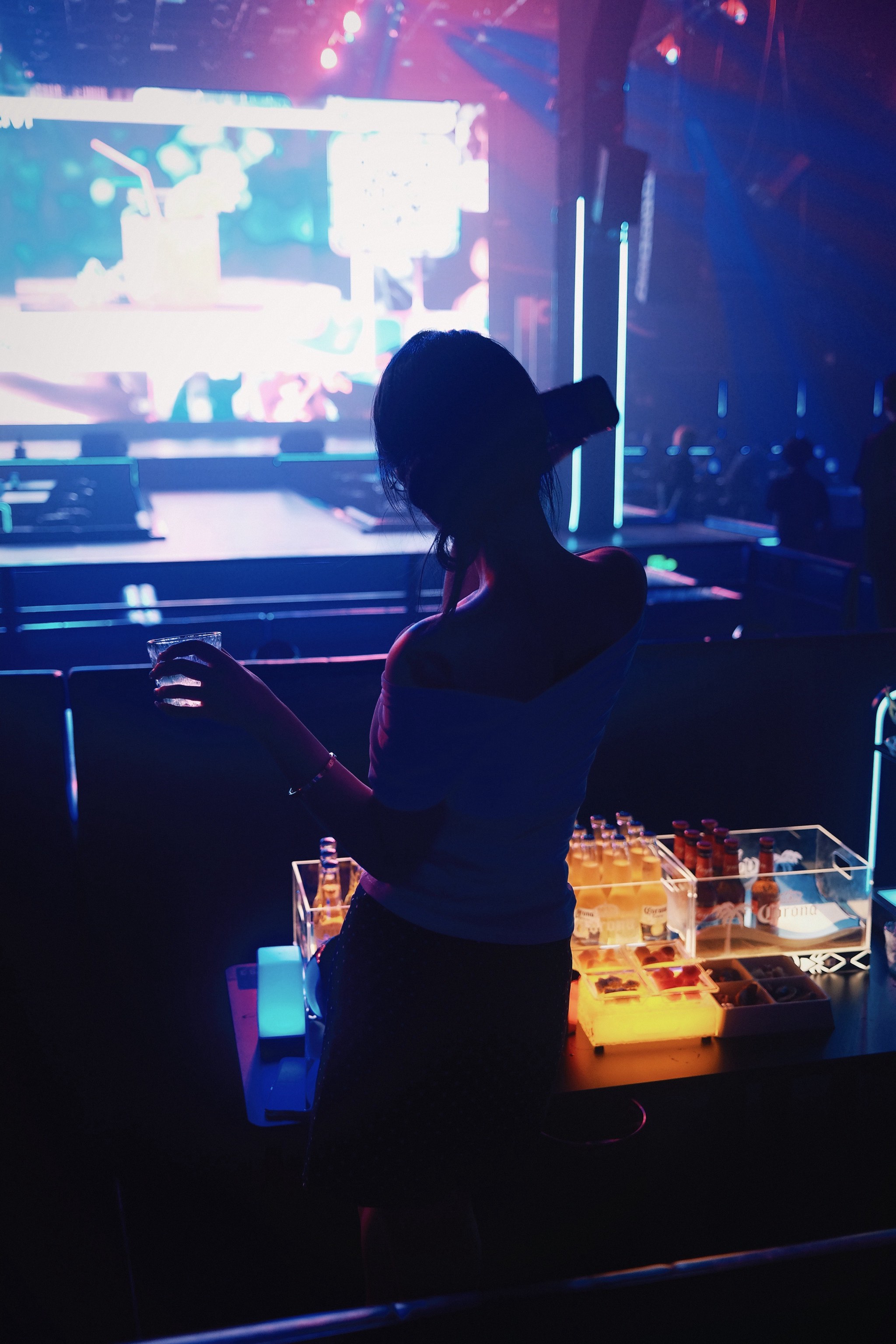 伊春商务KTV去哪找-嘉荫县ktv预定